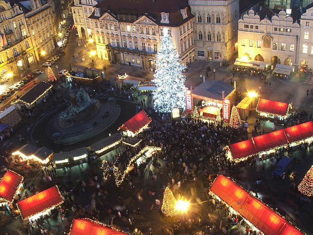 Wednesday Wanderlust ~ Prague Christmas Markets