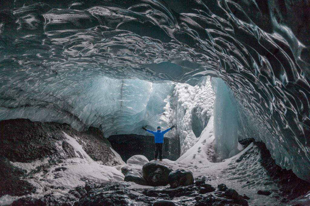 iceland-cave-third16-traveler