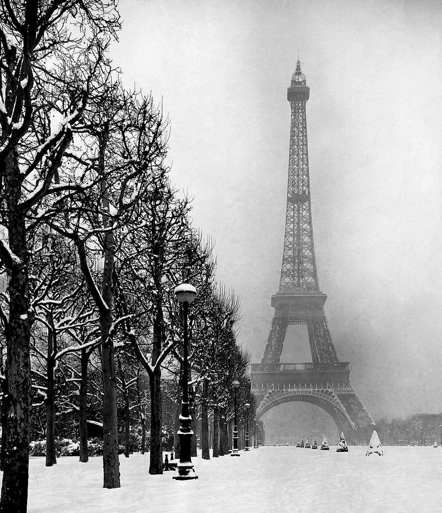 The-Eiffel-Tower-Paris-winter-1