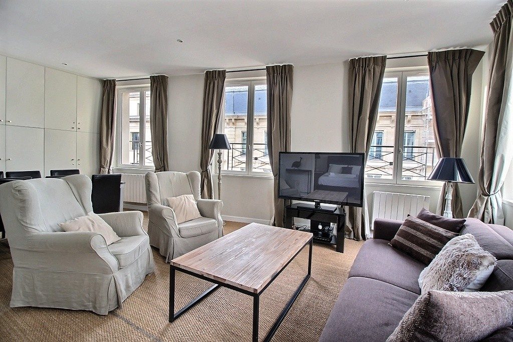 hi_2-paris-apartment-sale-1eme