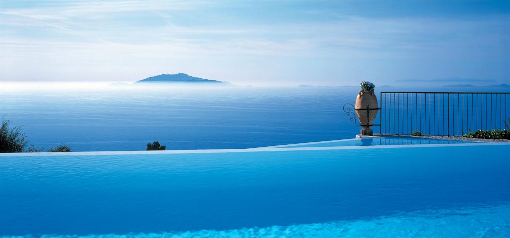 caesar-augustus-infinity-pool