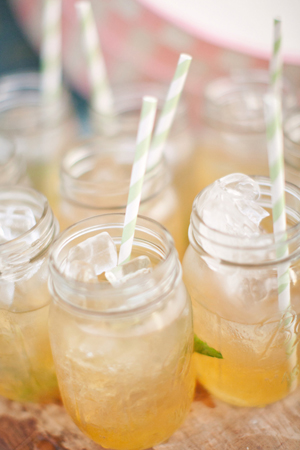 Thirsty Thursday – Firefly “Sweet Tea” Vodka and Lemonade