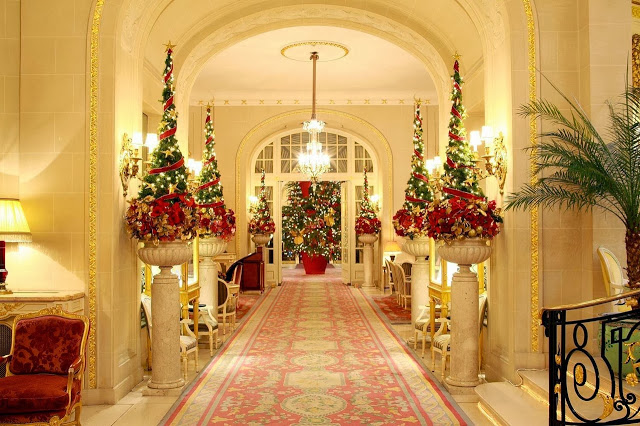 Hotels Get Dressed Up For The Holidays